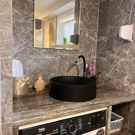 Premium Terrace Apartment *